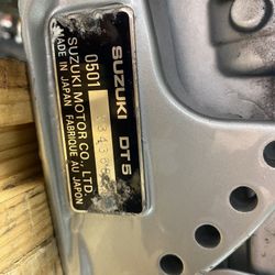 Suzuki DT5 Outboard Motor 5 Hp 2 Stroke 