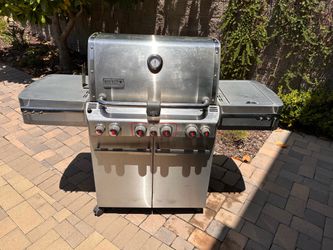 Weber BBQ Grill S-470