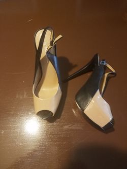 Sz 8 two tone heels