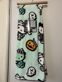 Hello Kitty Halloween Blanket 