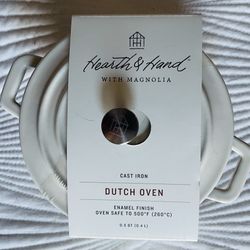 Mini Dutch Oven Hearth & Hand Magnolia Table