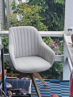 Free chair