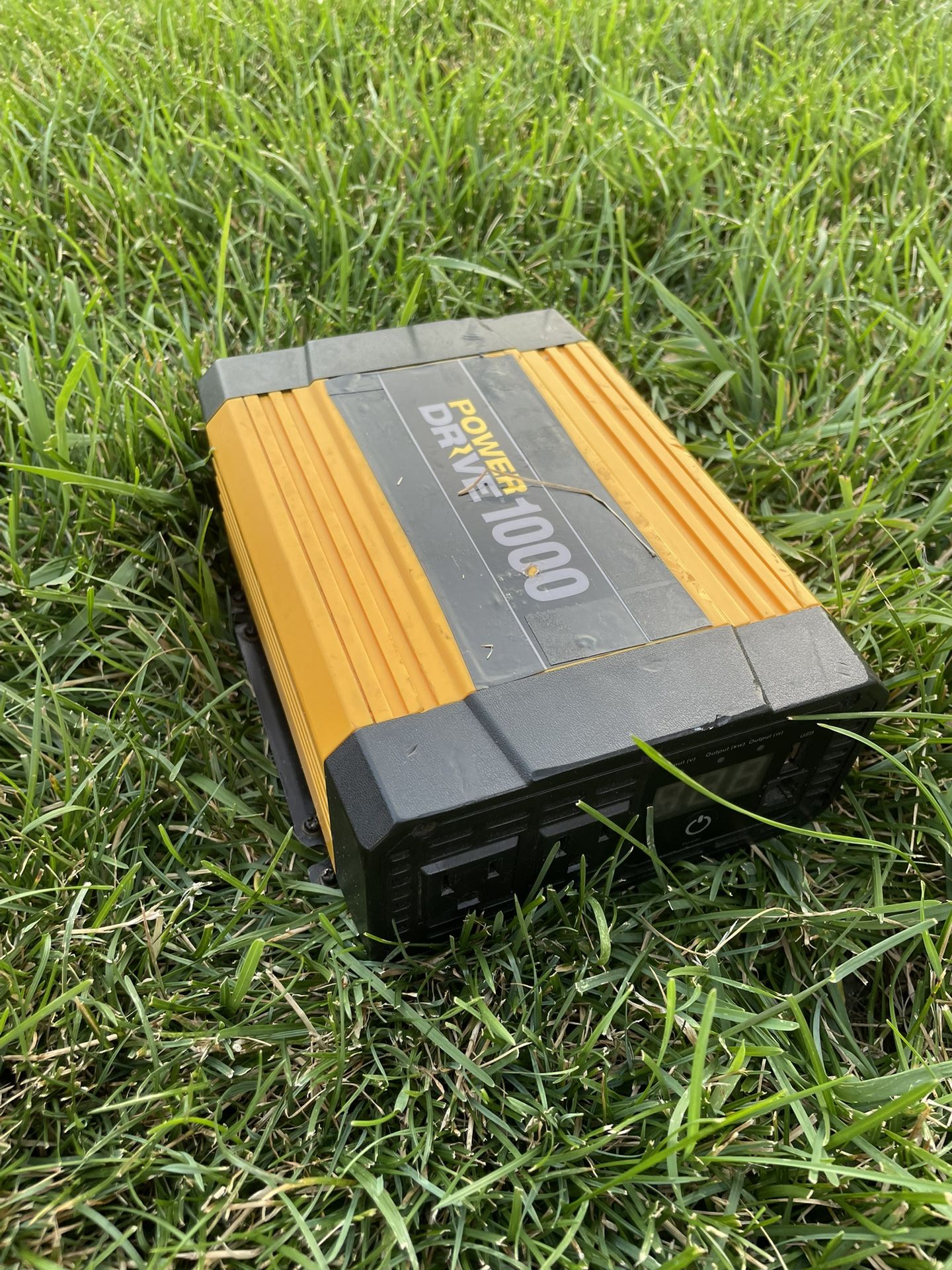 PD1000 PowerDrive 1000 Watt Power Inverter