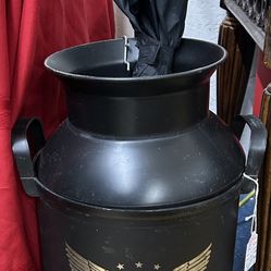 Black Eagle Decorated Plastic Umbrella or Other Holder