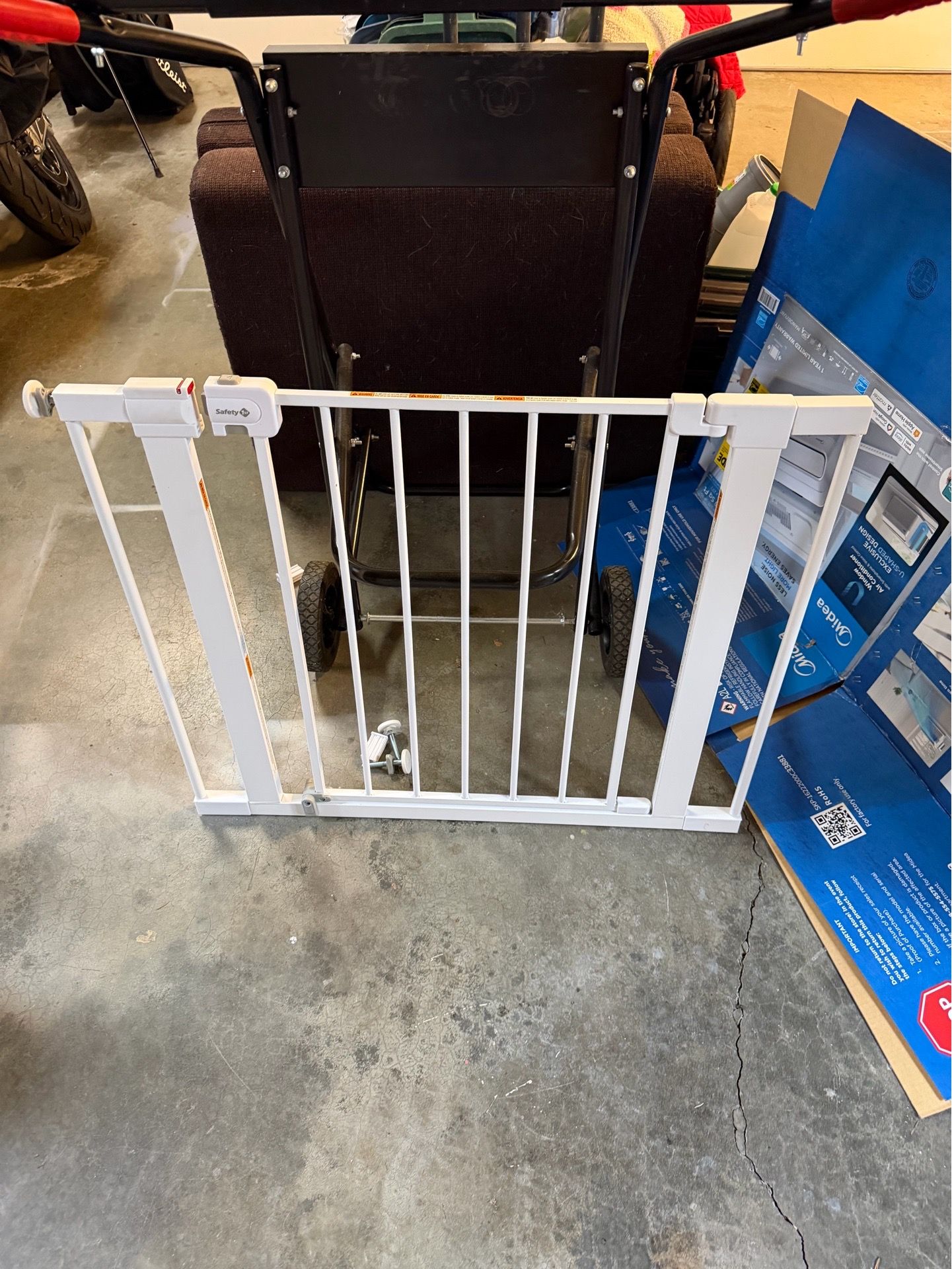 Free baby gate - you pickup