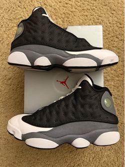 Size 8.5 (Excellent condition, OG box) - Air Jordan 13 retro black flint