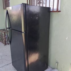 Refrigerador Kenmore Muy Bueno Y Limpio