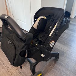 Doona + Car Seat & Stroller - Midnight Edition