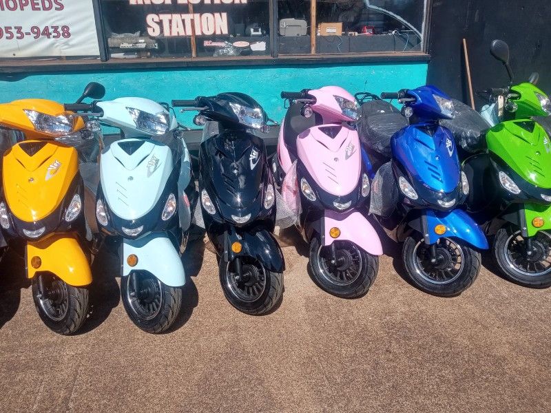 BRAND NEW MOPEDS OUT THE DOOR 1000 for Sale in Honolulu, HI OfferUp