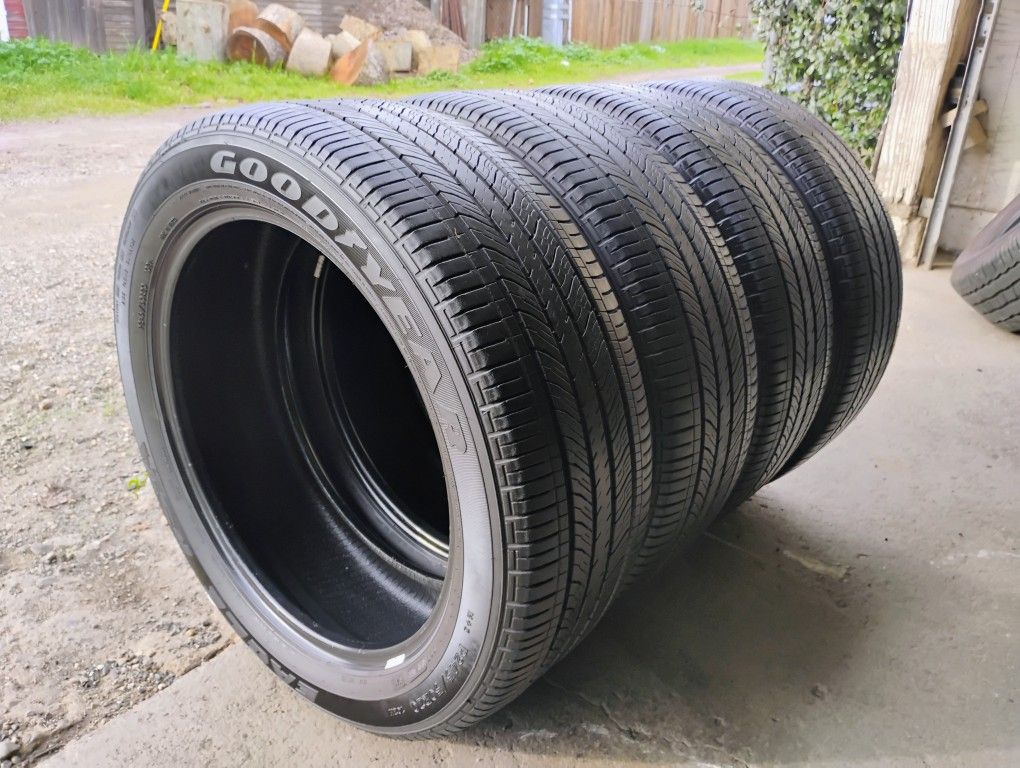 Goodyear 245/50/20"