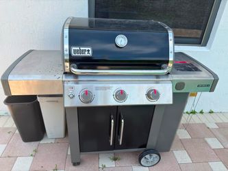 Weber Genesis II 3-Burner Gas Grill – $250 OBO