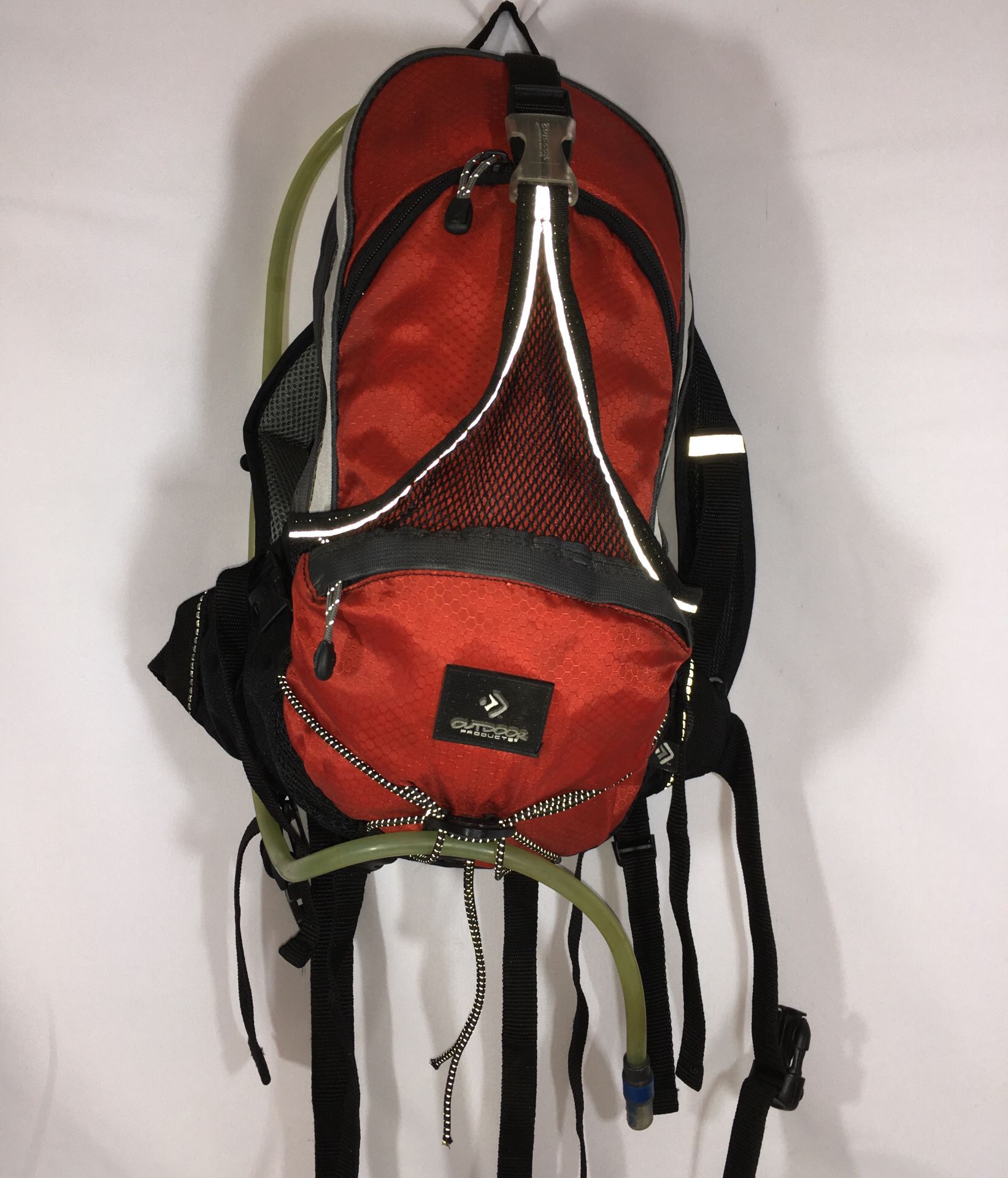 OUTDOOR PRODUCTS HYDRATION WATER 💦 BACKPACK 🎒 RED & BLACK