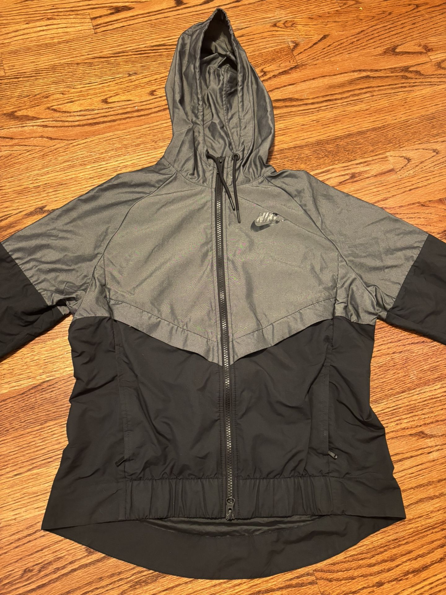 Nike windbreaker – size small