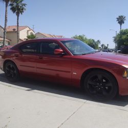 2010. Dodge Charger SXT Car.