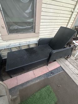 Black Wicker Outdoor Chaise Lounge Chair