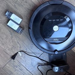 iRobot, Old 805 Model But Works Well