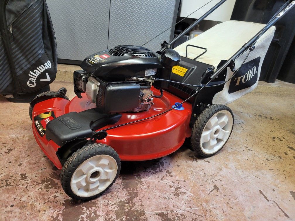 Toro Self Propelled Lawn Mower 