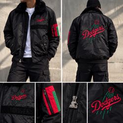 Starter Los Angeles Dodgers Satin Bomber Jacket Black Red Green XL NWT 