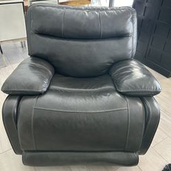 reclining chair - Chair Only - Reclining Doesn’t Work 
