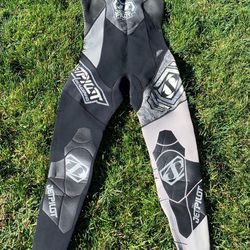 Womens Large Wetsuit—clean—first $35Takes It 