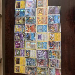40 Pokèmon cards