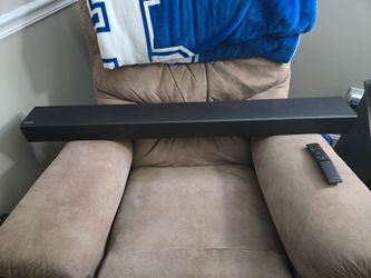 Very Nice Samsung Bluetooth 5.0 Channel Sound+Soundbar."CHECK OUT MY PAGE FOR MORE DEALS "