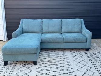 SECTIONAL COUCH/SOFA