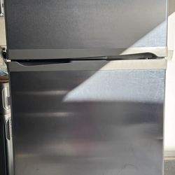 Whirlpool Freezer Top Refrigerator 