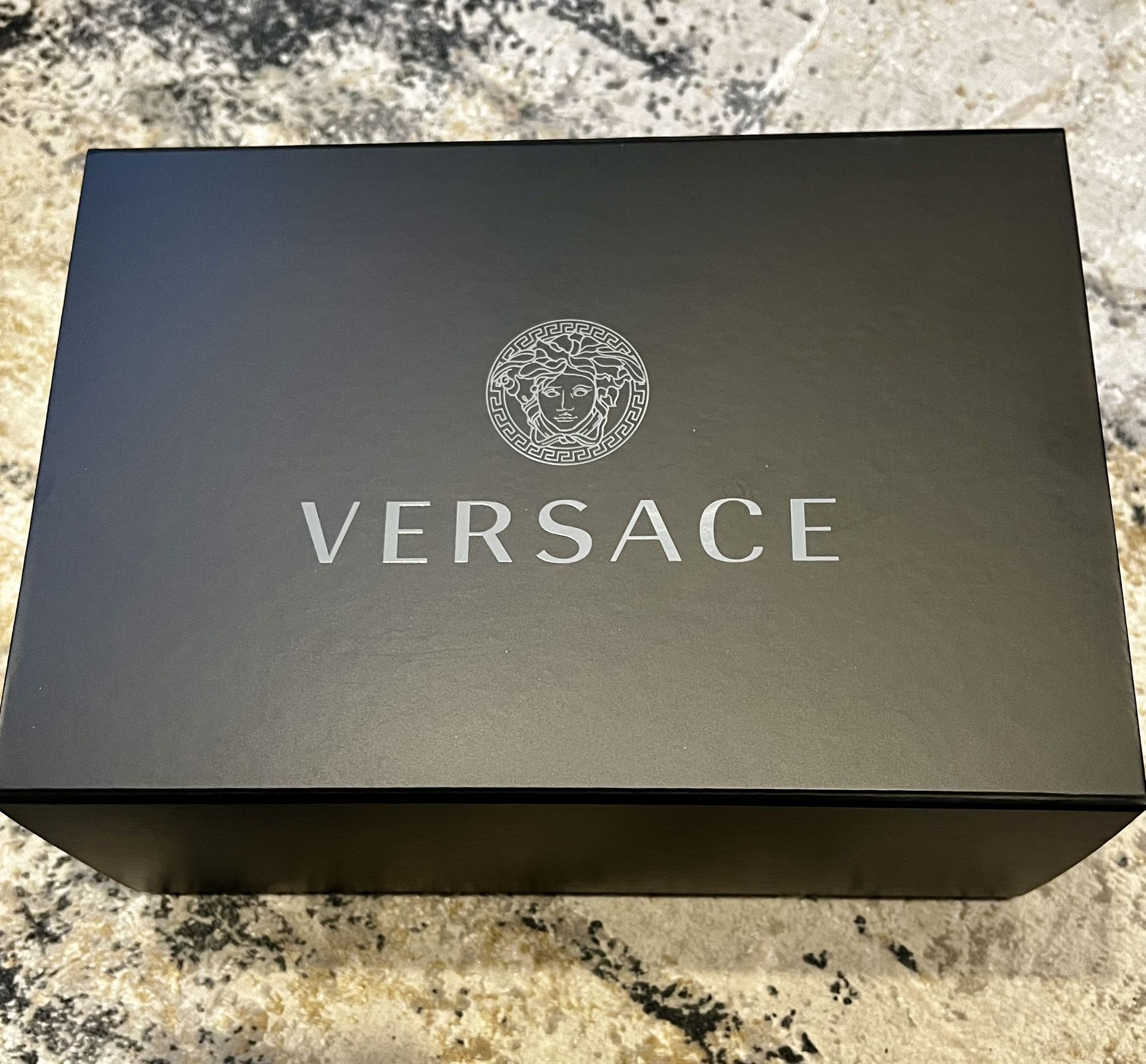 Versace Box New Magnetic Close