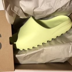 Adidas Yeezy Slide “Glow Green” - Size 11 **NEW**