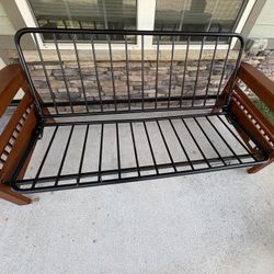 Black Futon 