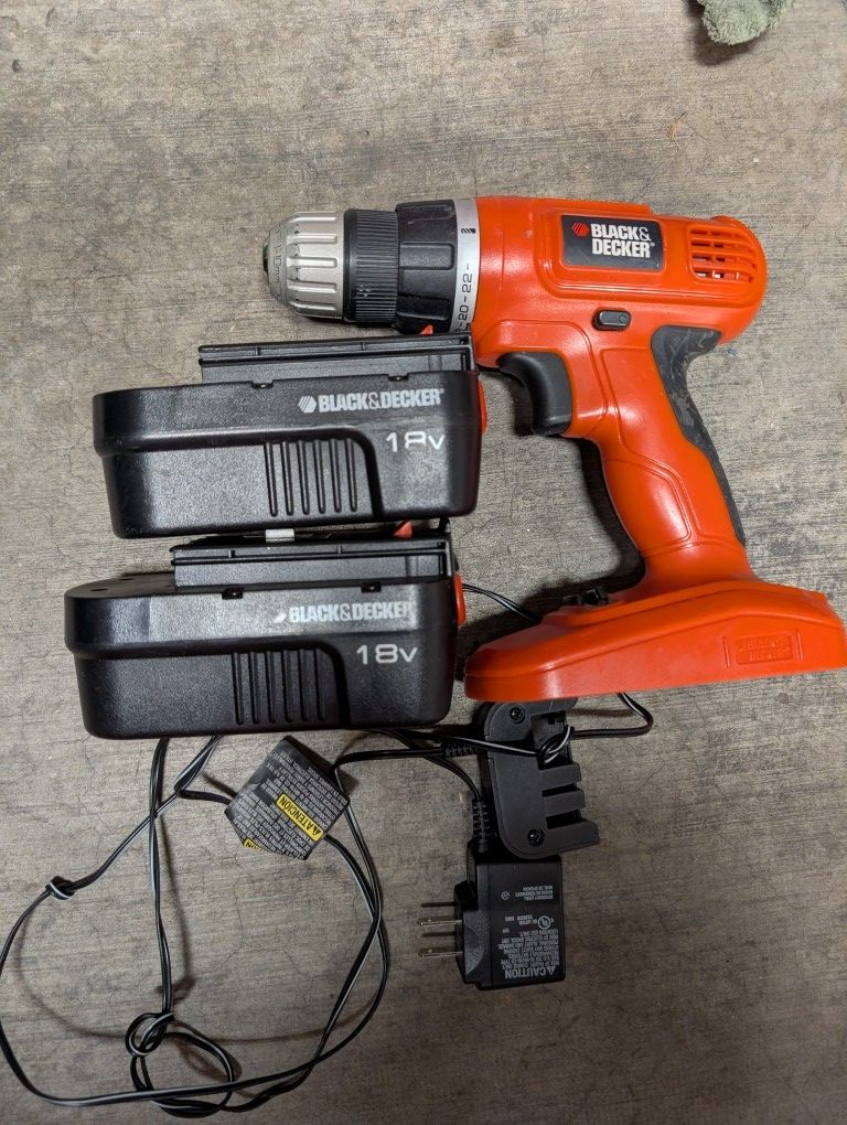 Black Decker 18v Cordless Drill With Two Batteries