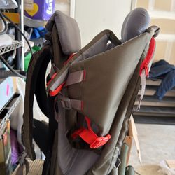 Hiking Child Carrier  With Shade And Pockets 