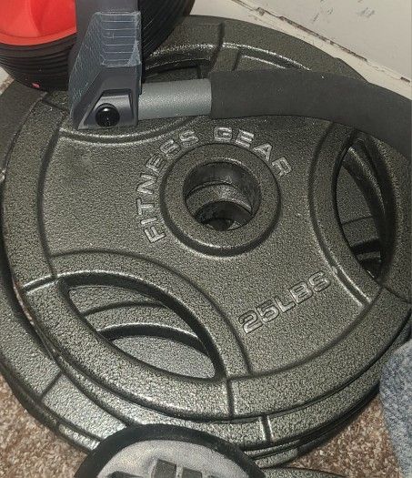 🔥 285 lb Olympic Weight Set + Barbell – Must Go!