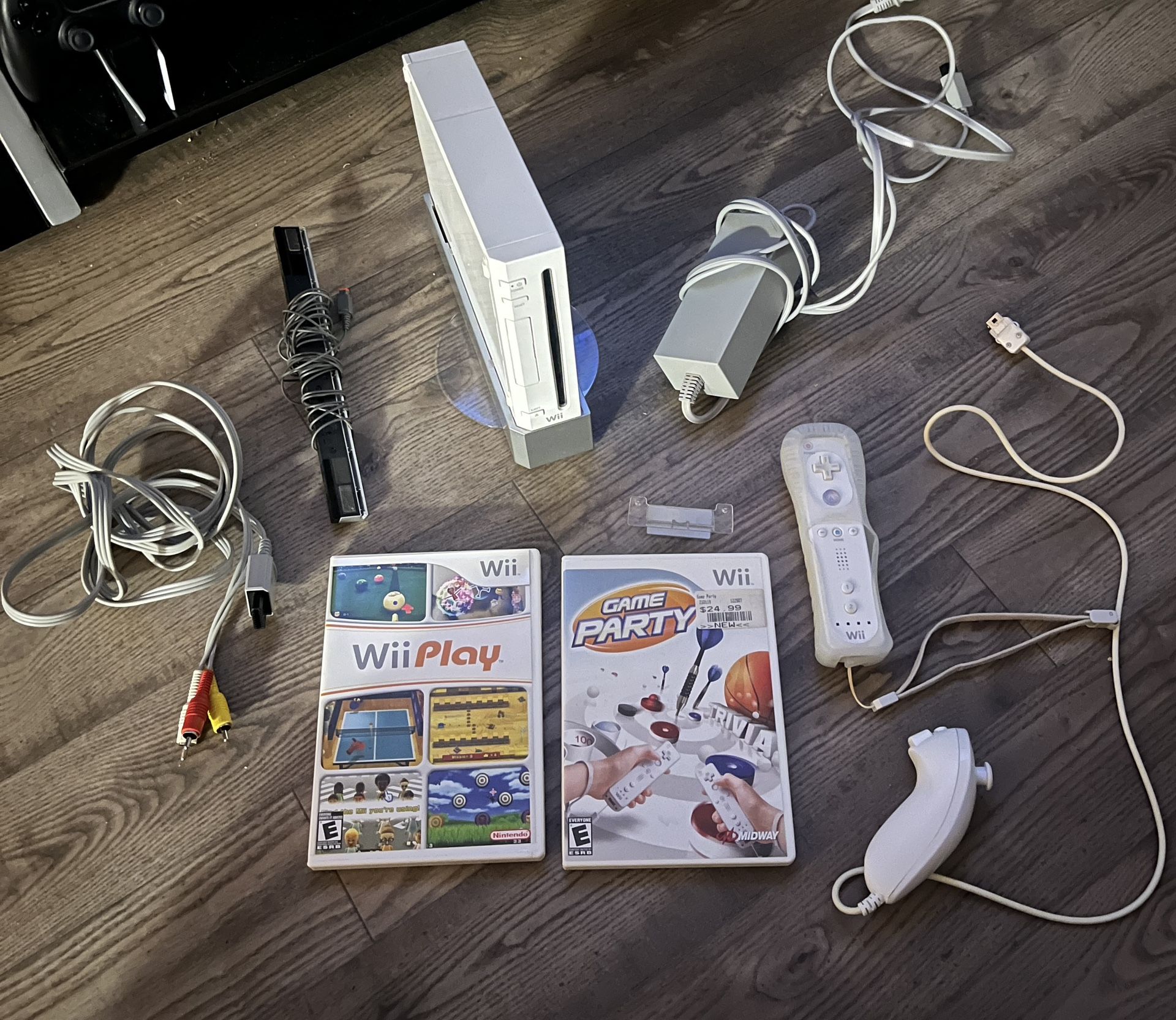 Wii System Nintendo Bundle