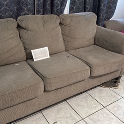 Couch set 
