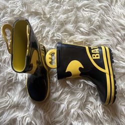 Kids shoes size 11/12 Batman dc boots