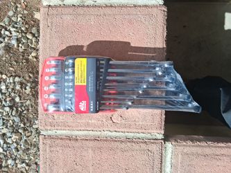 Mac wrenches
