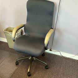 Office Chairs 