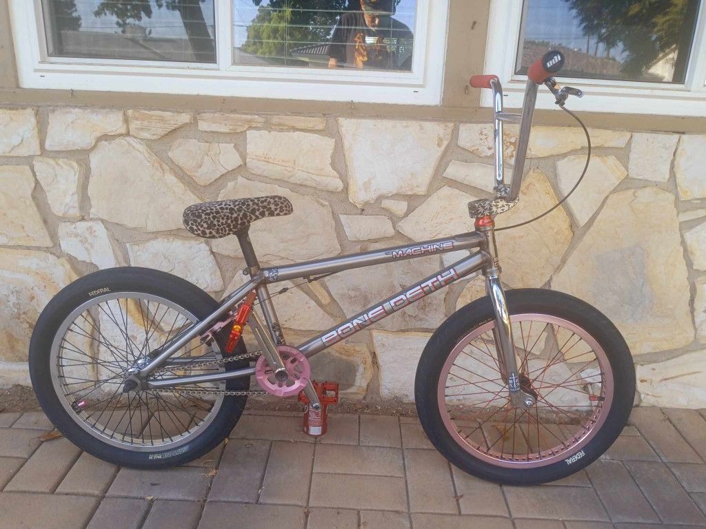 Bone Deth The Machine. With Bone Deth forks seat cranks and back wheel.