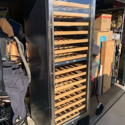 WINE FRIDGE (150 Bottles)