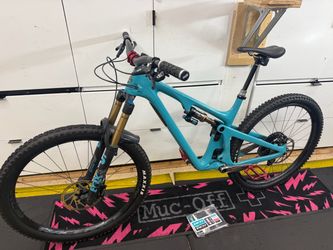 2022 YETI SB130 Lunch Ride Carbon Fiber Mountain Bike