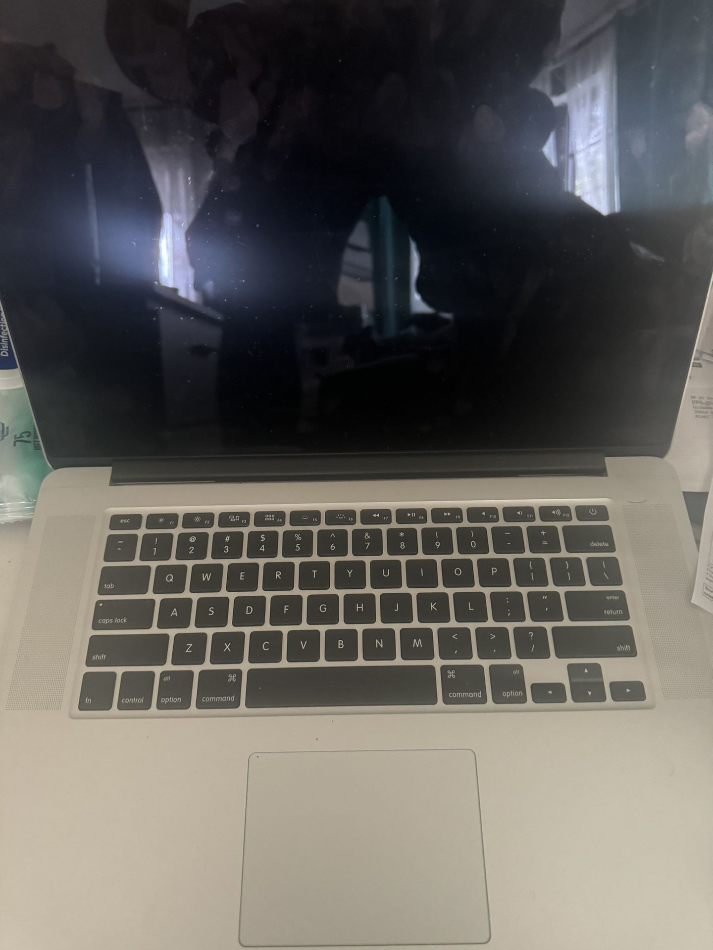 Macbook pro 2015 Retina Display 15” Display 256gb