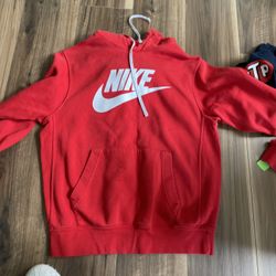 Nike solid color hoodie size medium