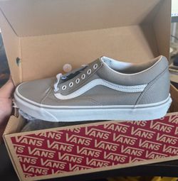 Vans Old Skool - Men’s size 11