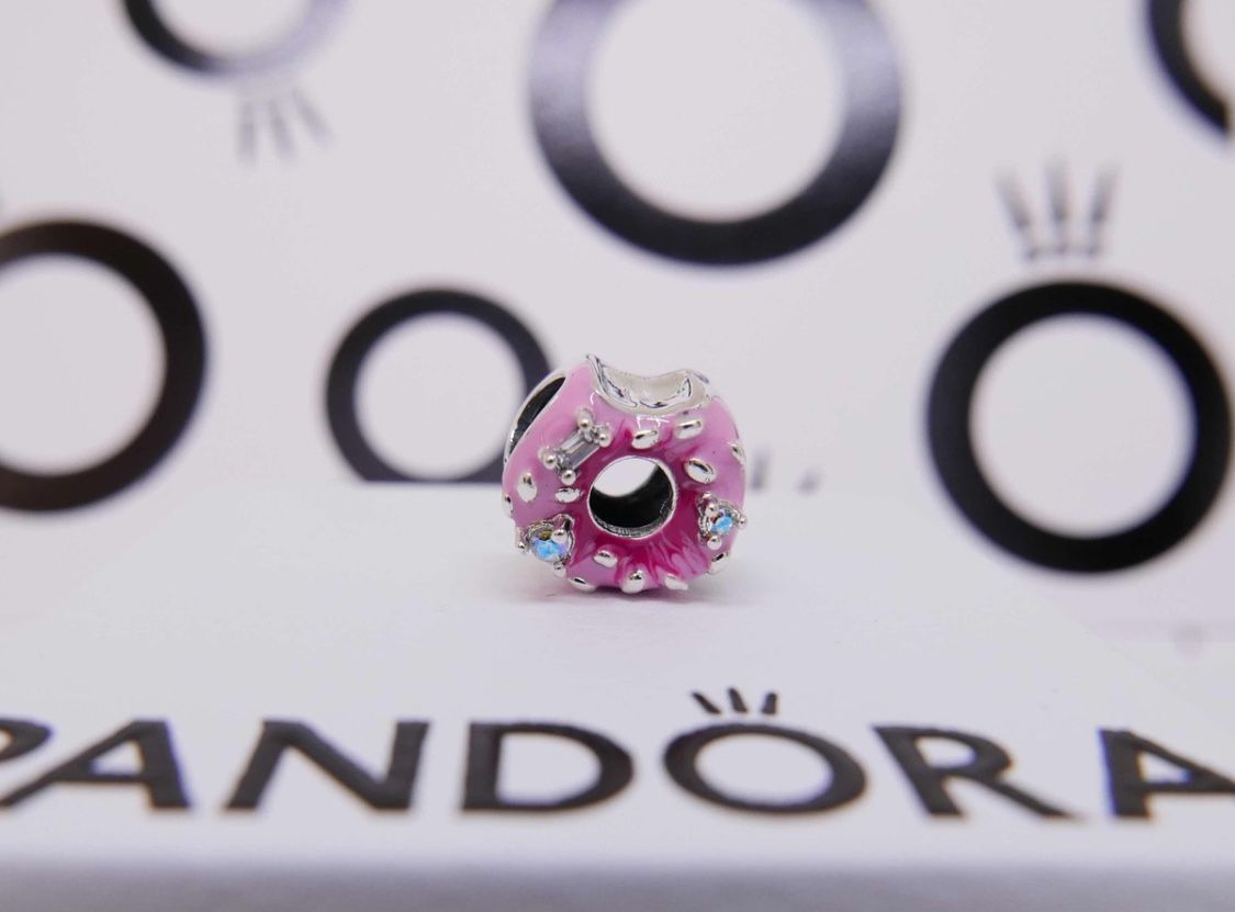 PANDORA Donut Charm 🍩 