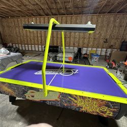 Dynamo Hot Flash II Air Hockey Table