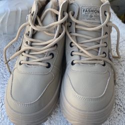 Boots Size 5.5-6.5 $15