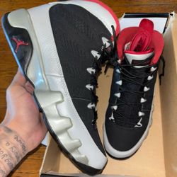 Air Jordan 9 ‘Johnny Kilroy’s’