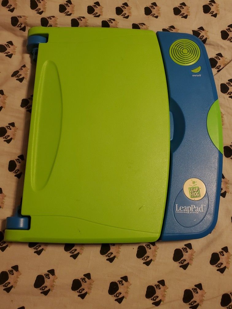 Leap Frog Leap Pad Learning Center / Games / Book Lot